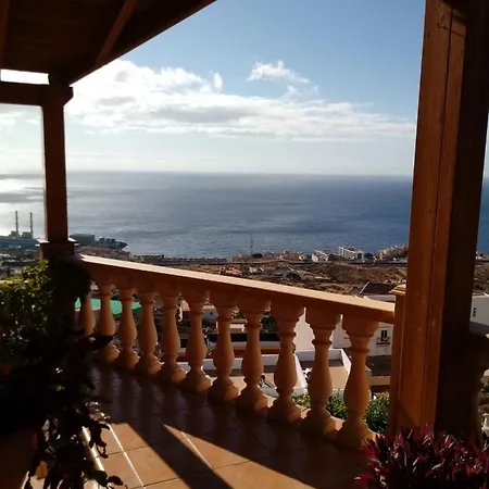 Vakantiehuis Casa Madera Con Piscina Y Vistas Al Mar *