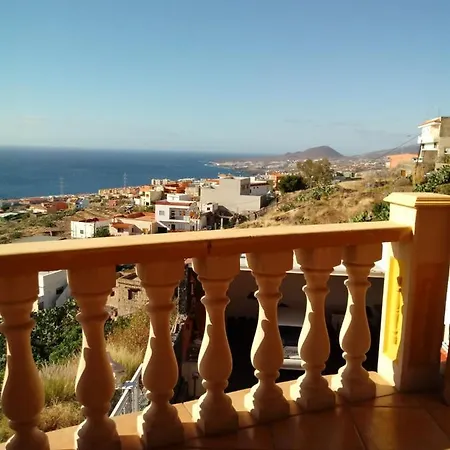 Vakantiehuis Casa Madera Con Piscina Y Vistas Al Mar *