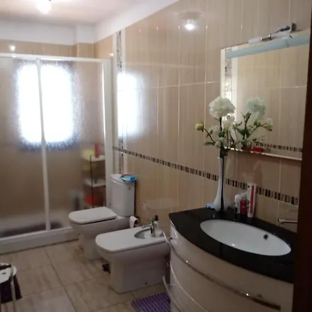 Casa Madera Con Piscina Y Vistas Al Mar Vakantiehuis *