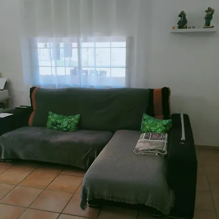 Vakantiehuis Casa Madera Con Piscina Y Vistas Al Mar